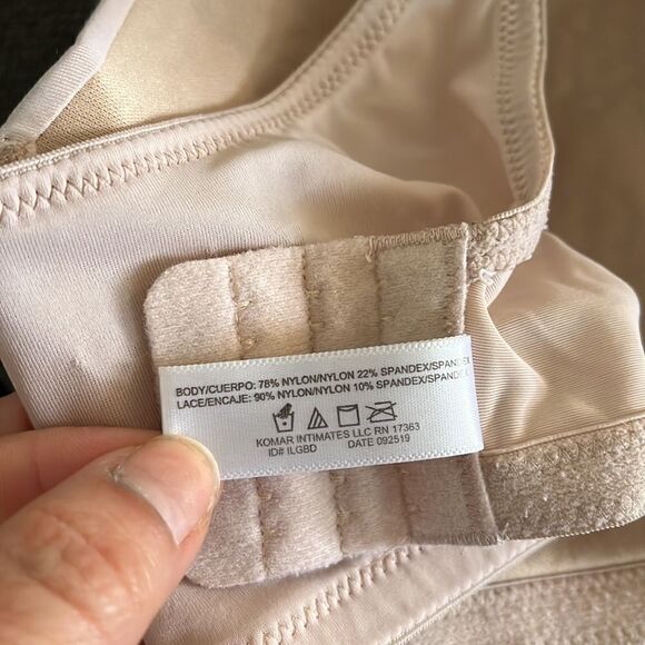 Ellen tracy wire free seamless bra 36D - Picture 6 of 6